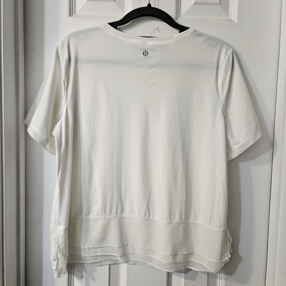 Lululemon Sole Training Short Sleeve - Picture 6 of 7